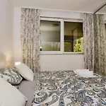 Mare By Interhome Apartman *