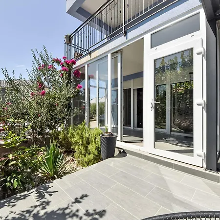 Appartamento Mare By Interhome Zara